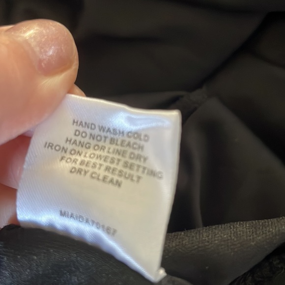 ROMEO + JULIET couture dress - Picture 10 of 10